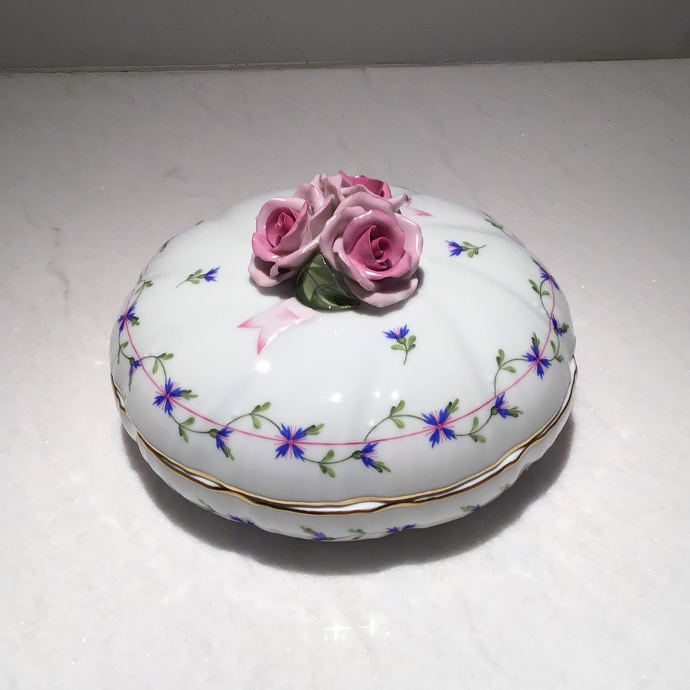Herend Porcelain Dish with Cover - Picture 5 of 7